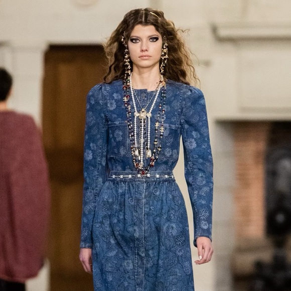 Auth Chanel 21A Crystal CC Logo Chain Belt w/ Gold Hardware - Picture 10 of 11